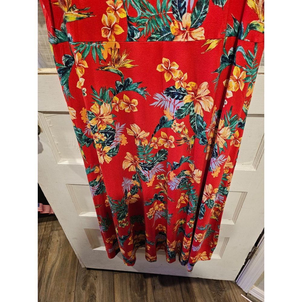 New! Ronni Nicole Red and Multi Color Hawaiian Maxi Dress - Picture 3 of 6